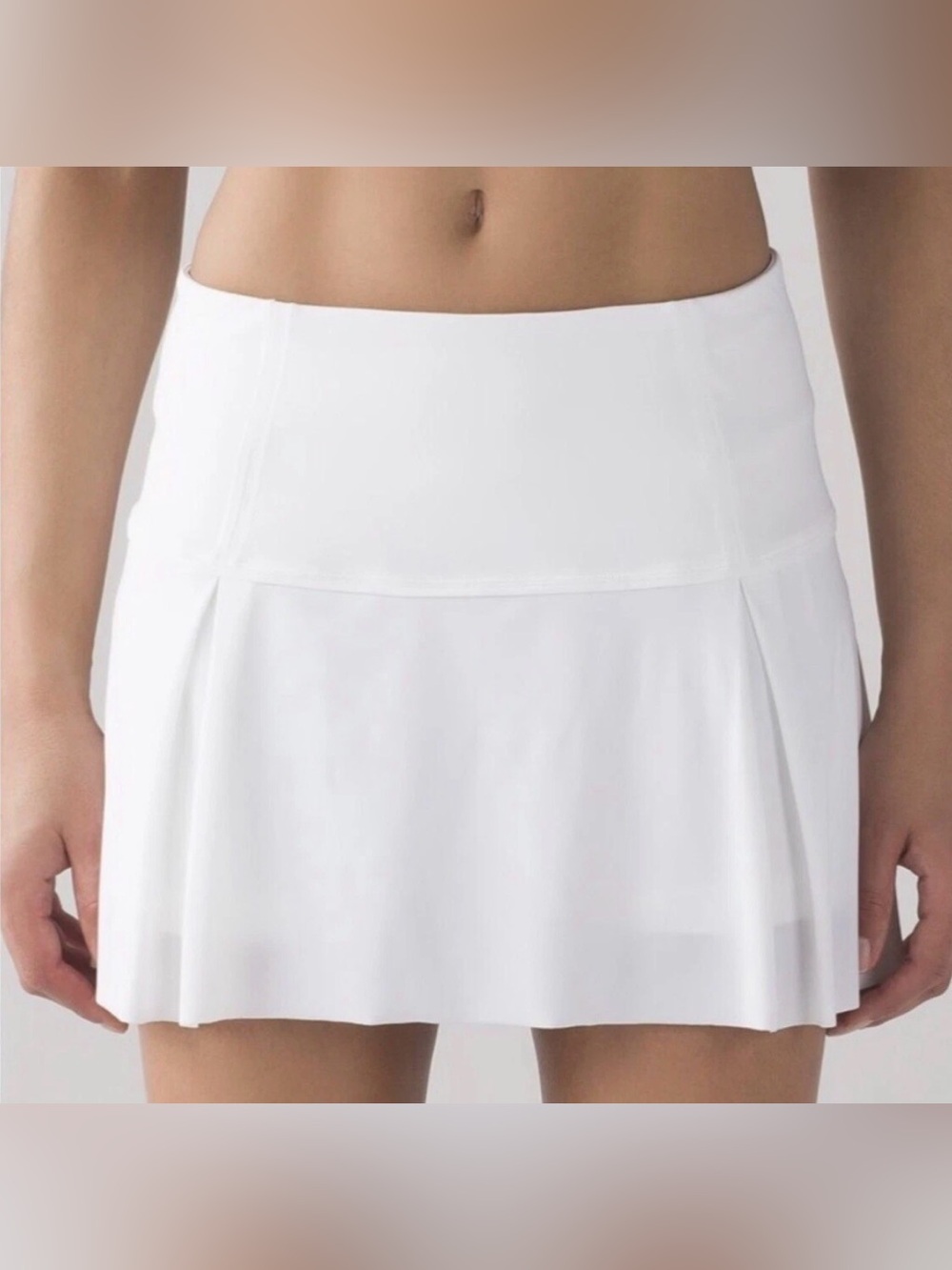 Lululemon White Women's Athletic Skirt - Classic Flare